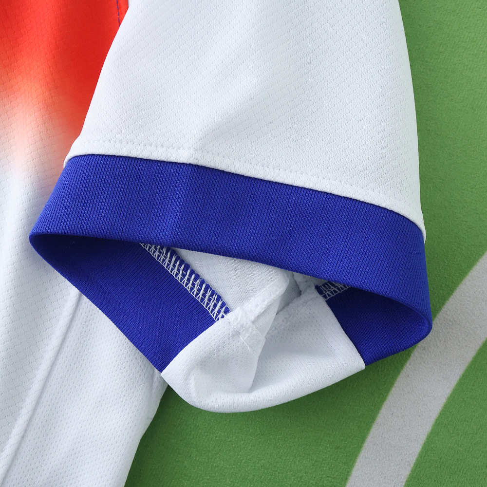 2526 season England home Fan version