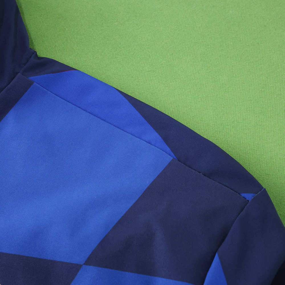 2425 Croatia Wear on both sides windbreaker