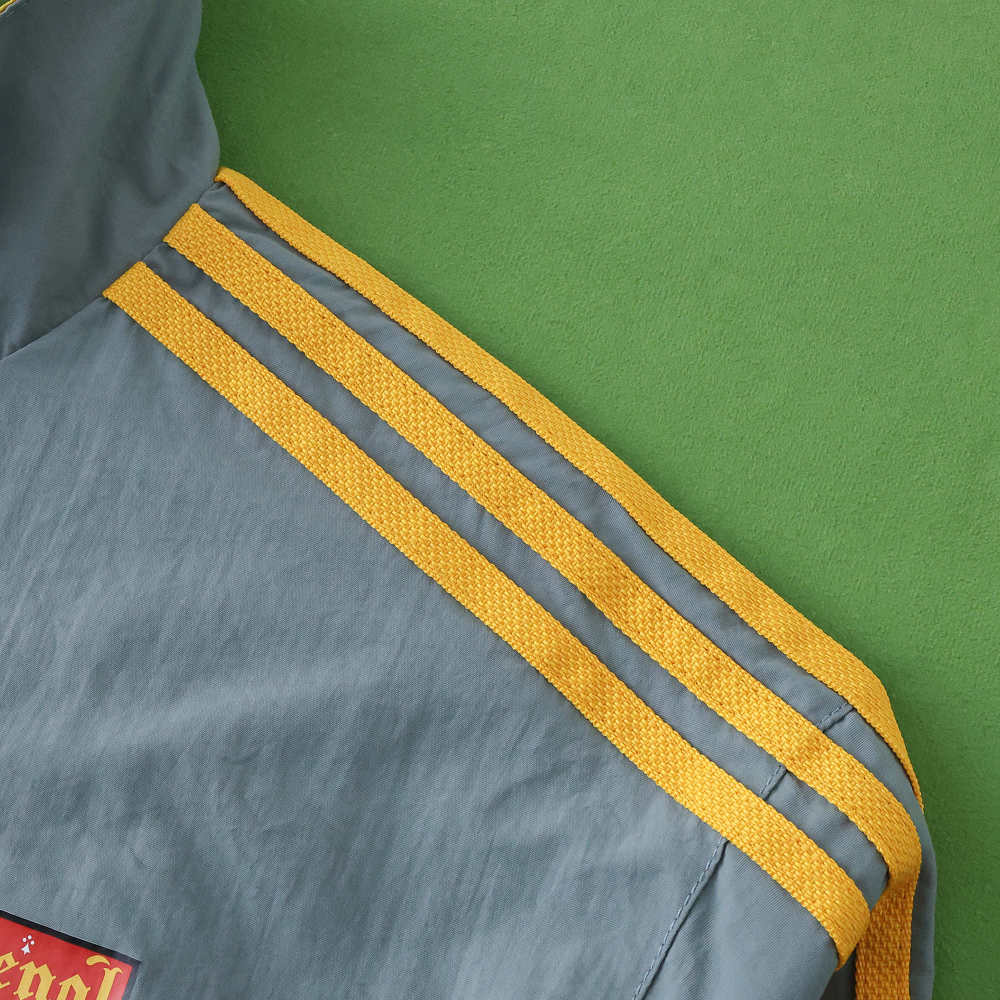 9193 Arsenal F.C. Wear on both sides windbreaker