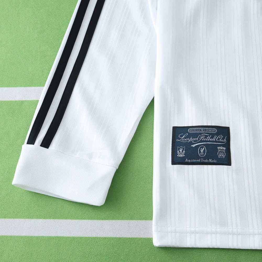 9596 season Liverpool F.C. away retro Long sleeved Fan version