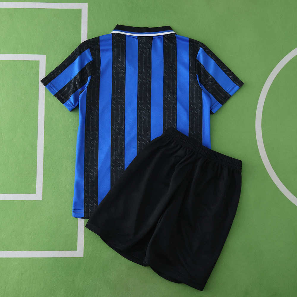 9798 F.C. Internazionale Milano home retro Kids kit