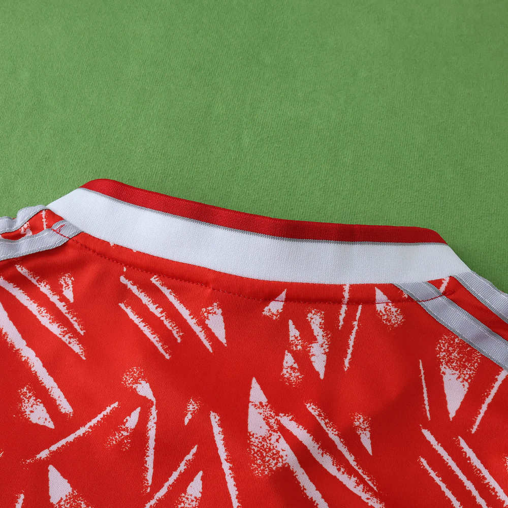 8991 Liverpool F.C. home retro Kids kit