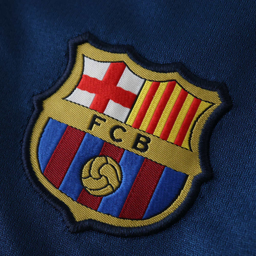 1011 FC Barcelona / Barça away retro Kids kit