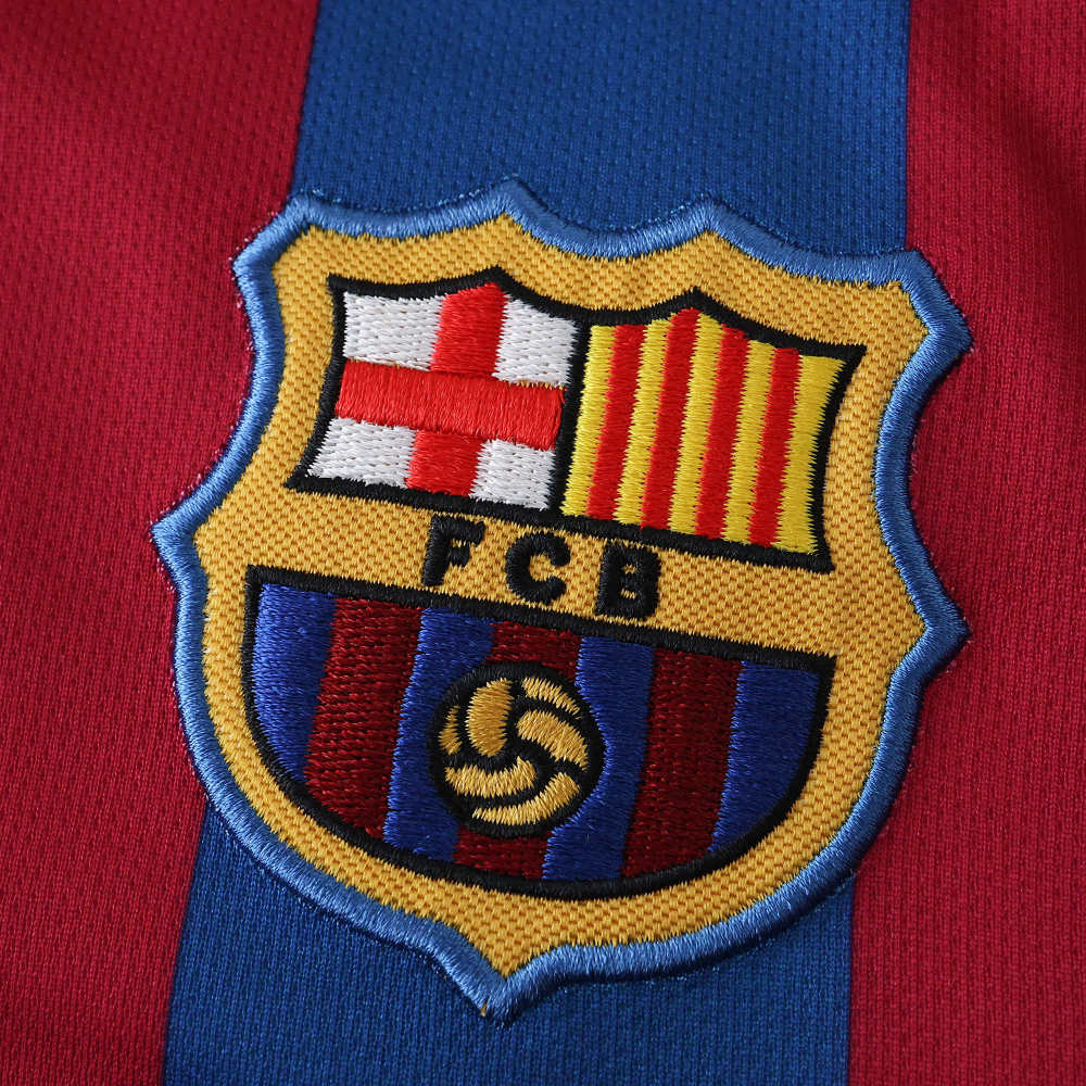 1011 FC Barcelona / Barça away retro Kids kit