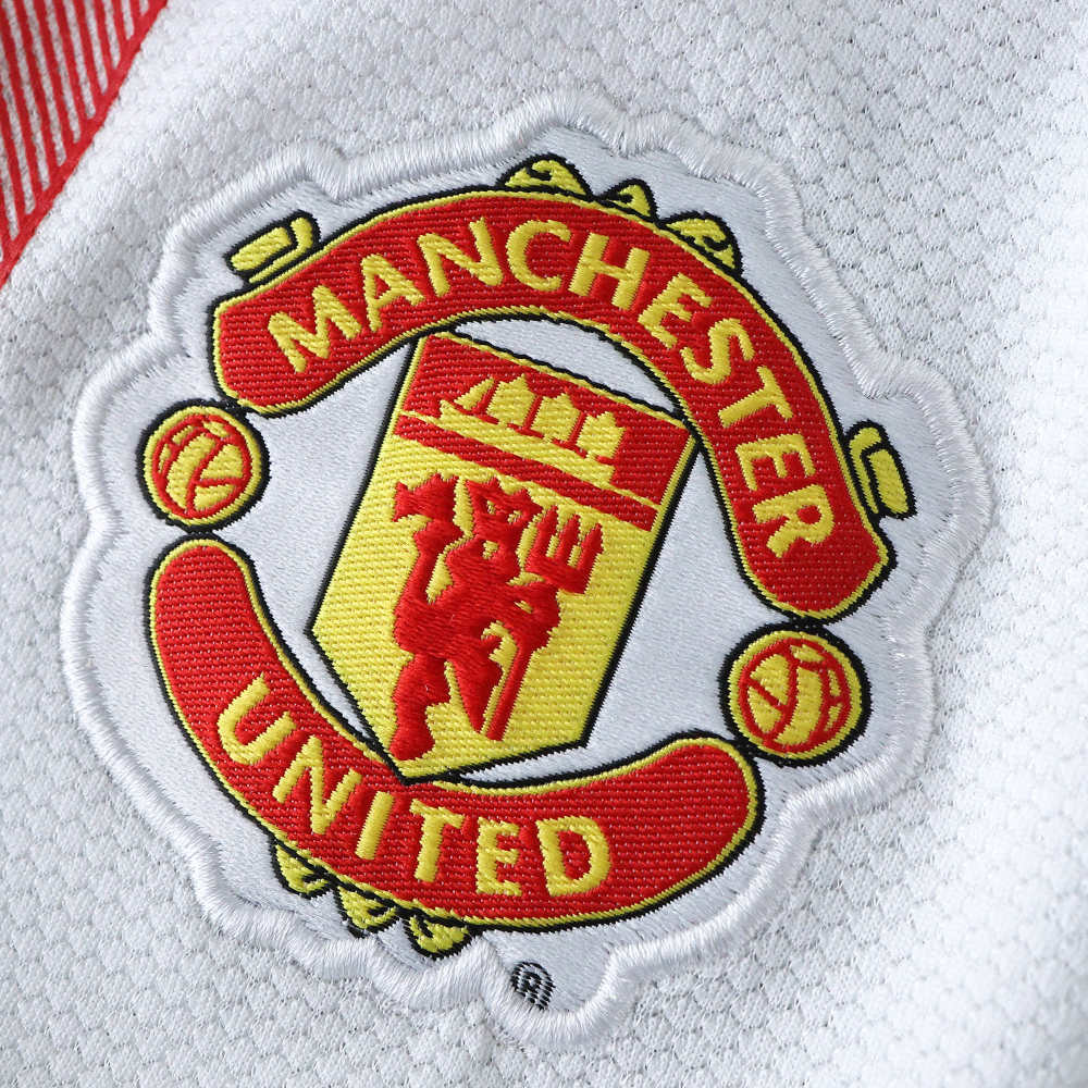 1213 Manchester United F.C. home retro Kids kit