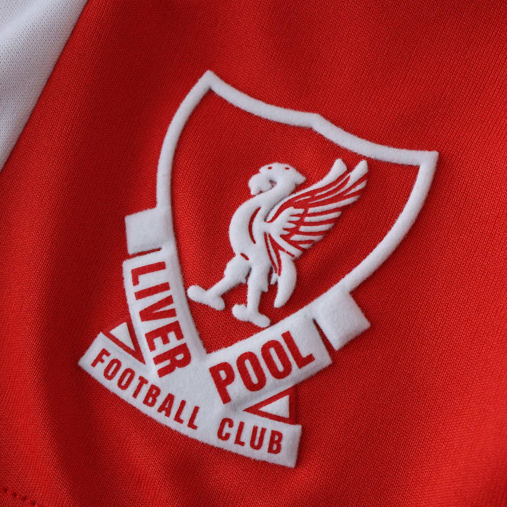 8991 Liverpool F.C. home retro Kids kit
