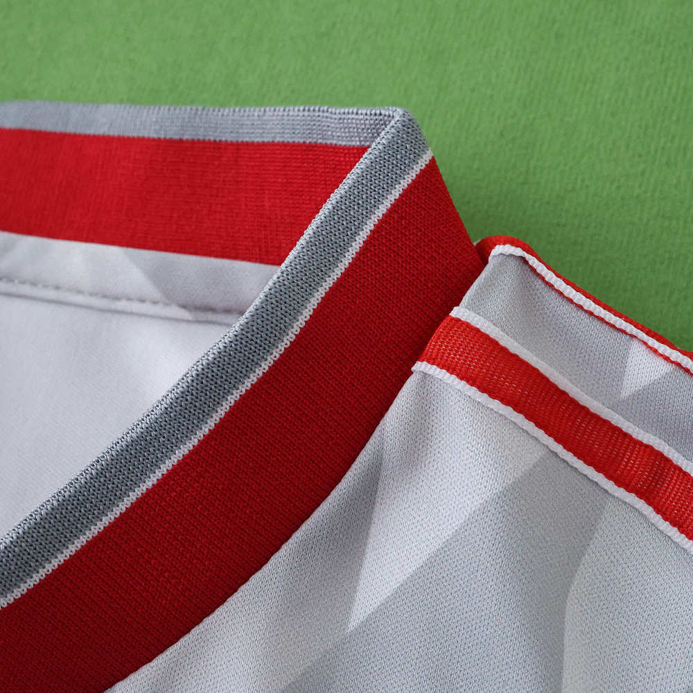8991 Liverpool F.C. away retro Kids kit