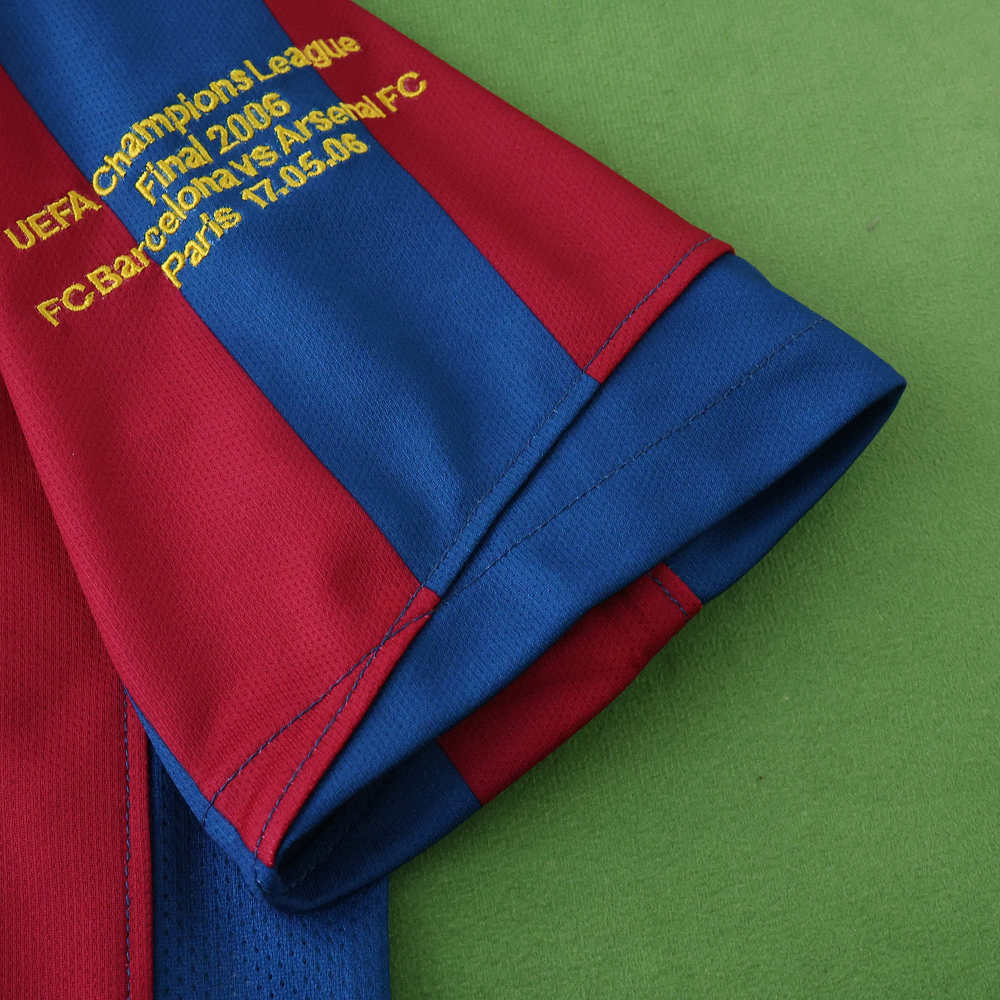 0506 FC Barcelona / Barça home retro Kids kit