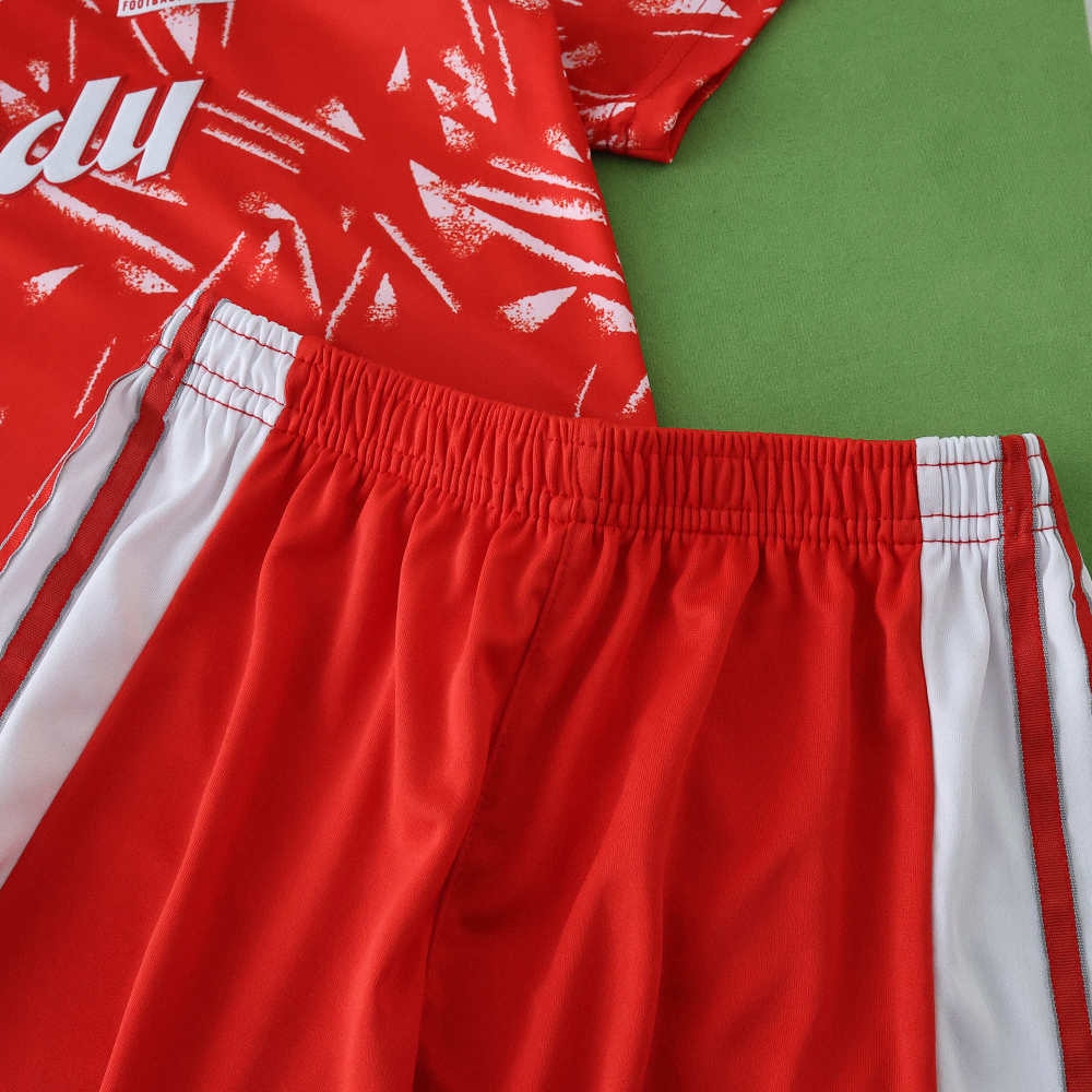 8991 Liverpool F.C. home retro Kids kit