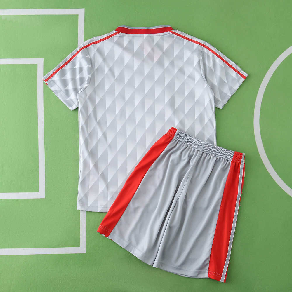8991 Liverpool F.C. away retro Kids kit