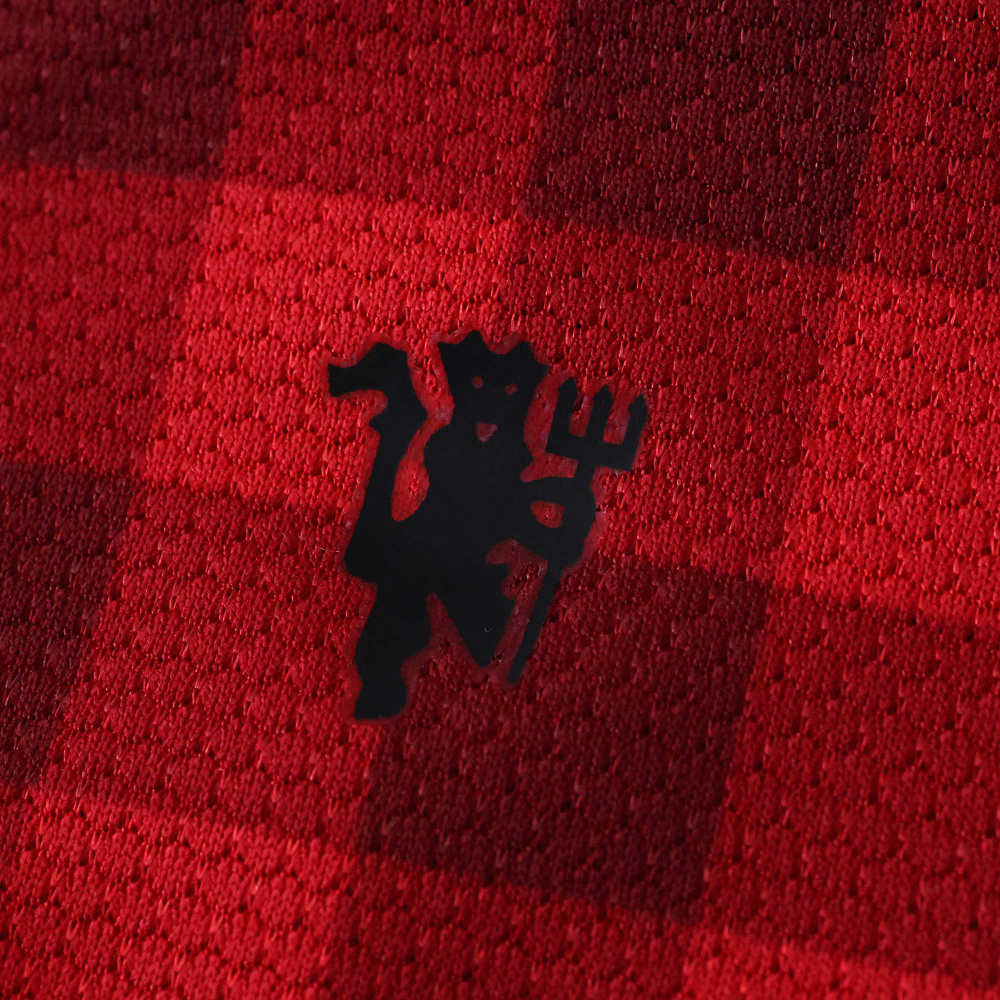 1213 Manchester United F.C. home retro Kids kit