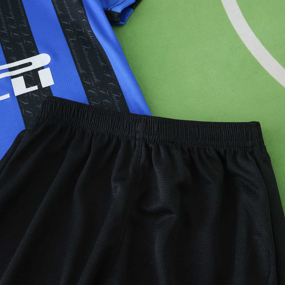 9798 F.C. Internazionale Milano home retro Kids kit