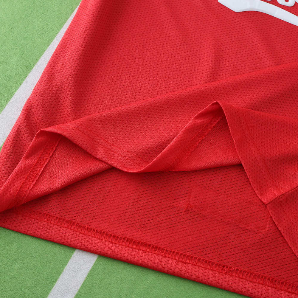 9798 Liverpool F.C. home retro Kids kit