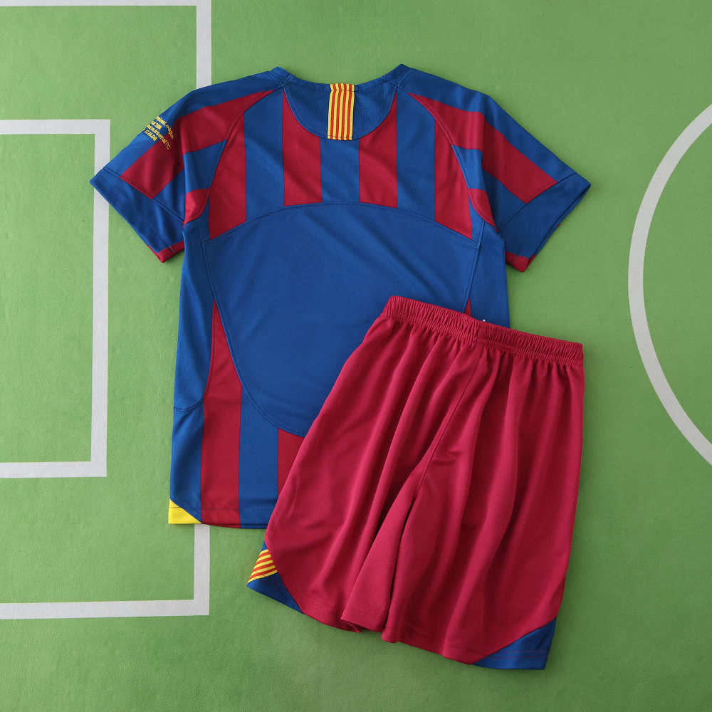 1011 FC Barcelona / Barça away retro Kids kit