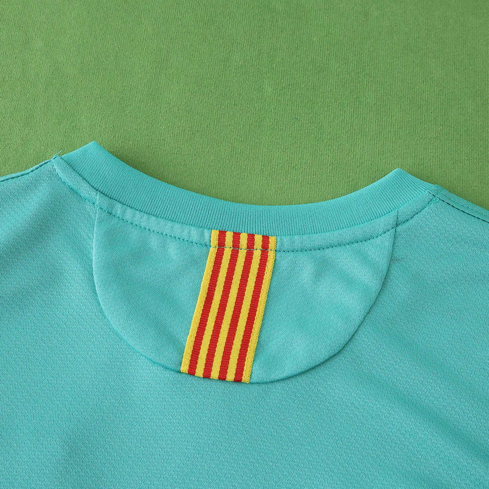 1011 FC Barcelona / Barça away retro Kids kit