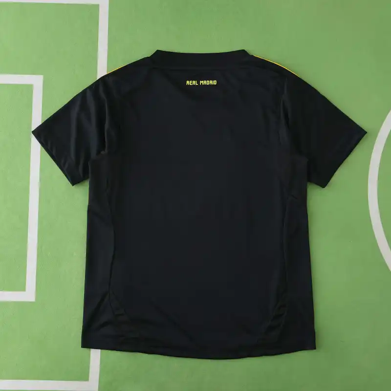 1112 Real Madrid CF goalkeeper retro Kids kit