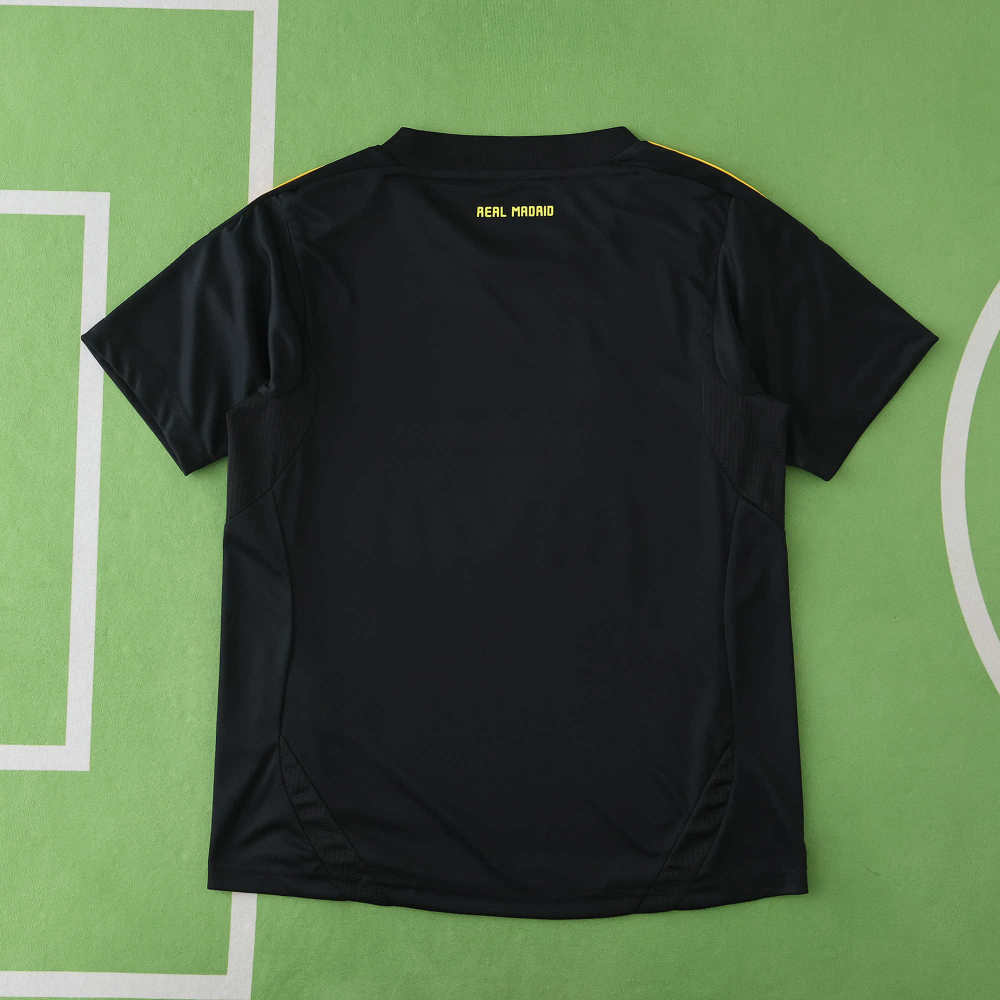 1112 Real Madrid CF goalkeeper retro Kids kit