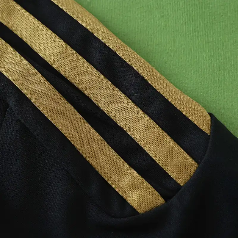 1112 Real Madrid away retro Kids kit