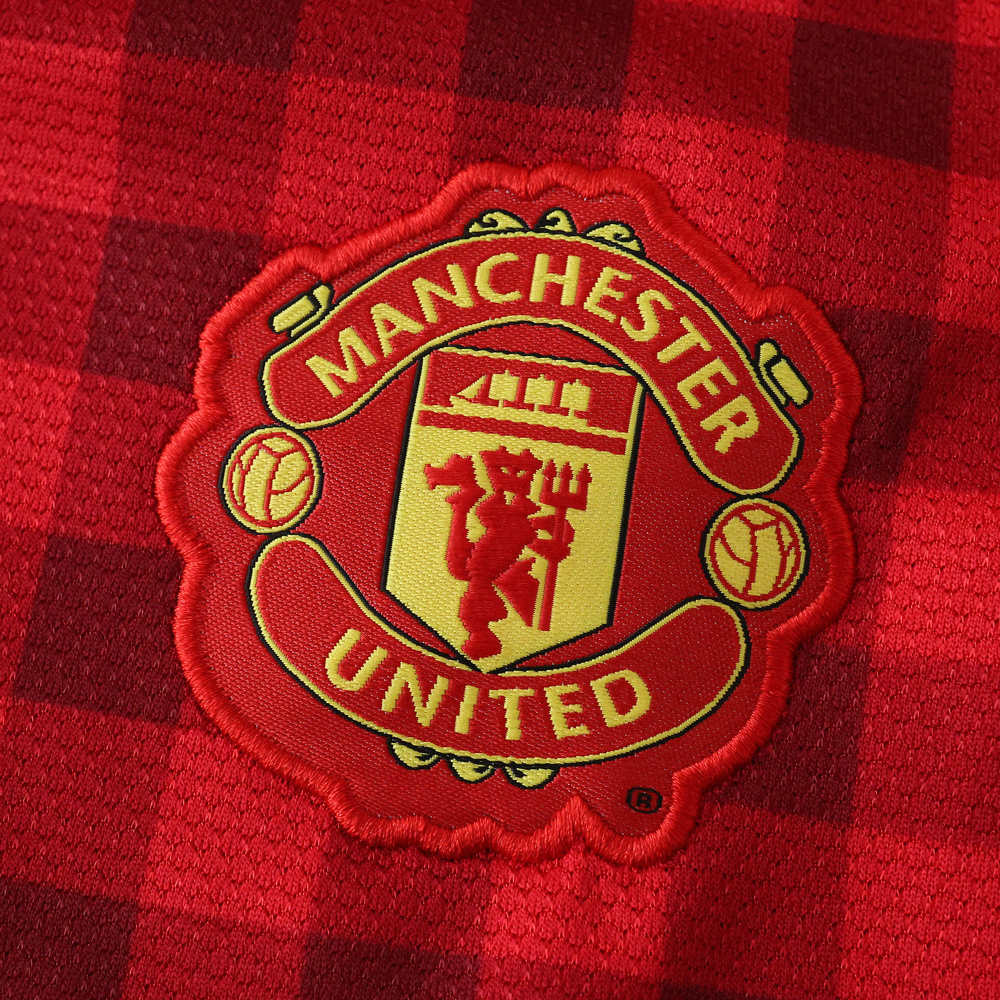 1213 Manchester United F.C. home retro Kids kit