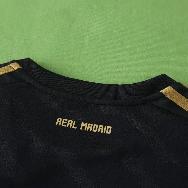 1112 Real Madrid away retro Kids kit