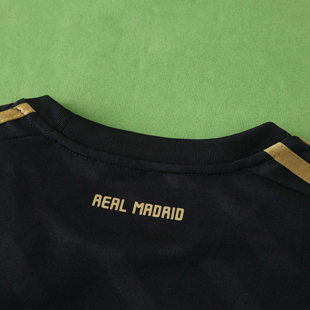 1112 Real Madrid away retro Kids kit