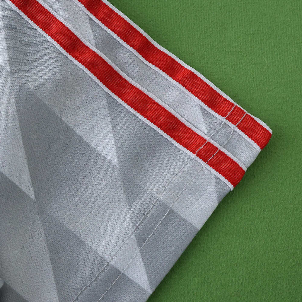 8991 Liverpool F.C. away retro Kids kit