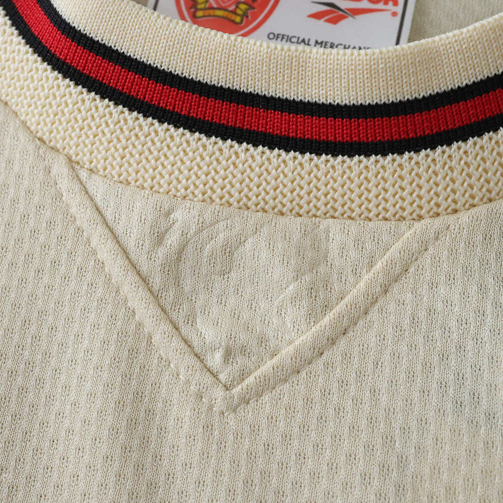 9697 Liverpool F.C. away retro Kids kit