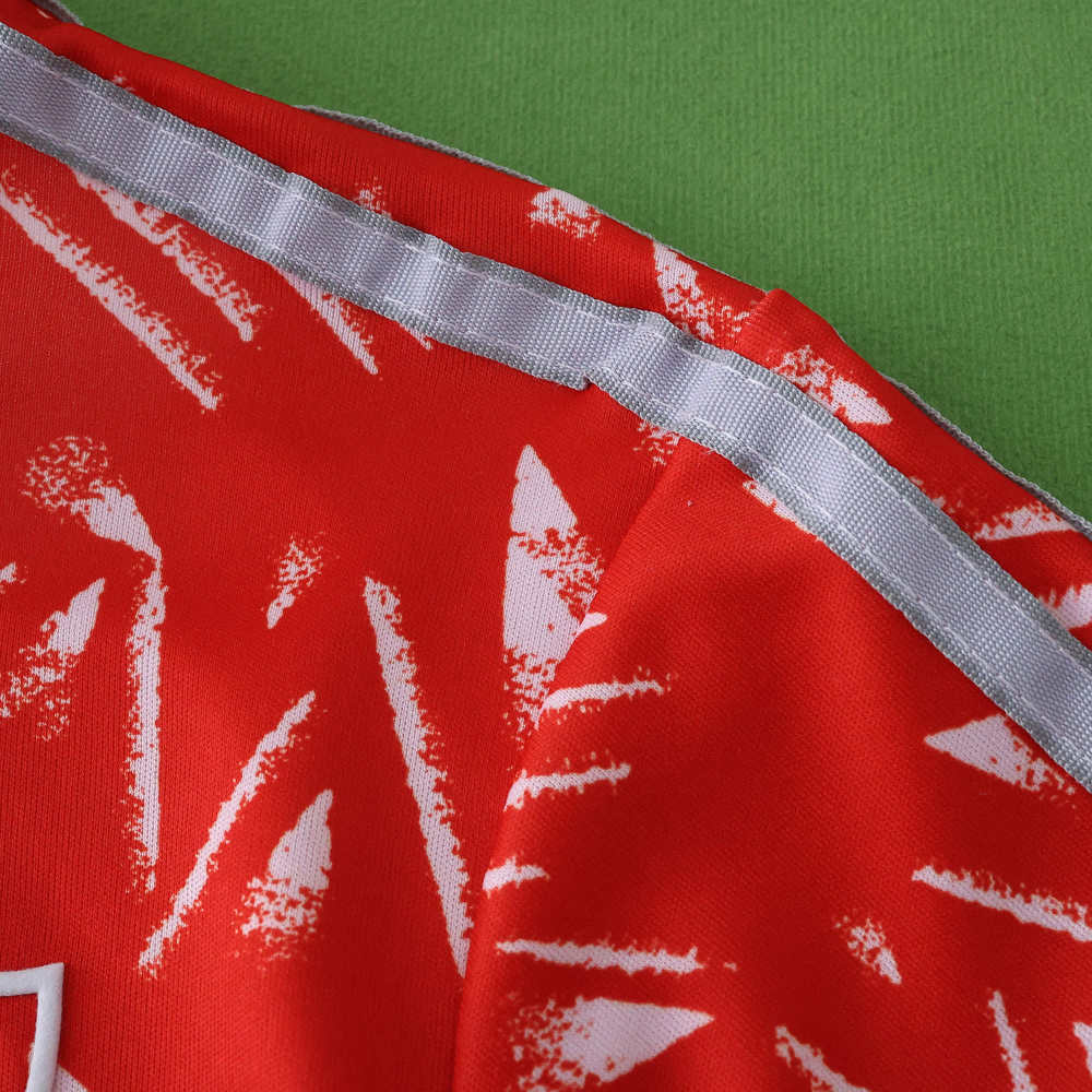 8991 Liverpool F.C. home retro Kids kit