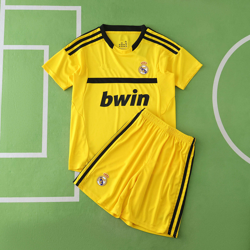 1112 Real Madrid CF goalkeeper retro Kids kit