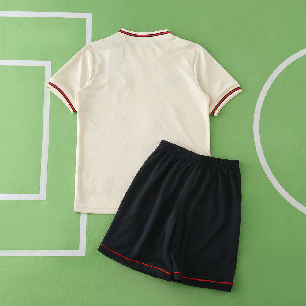 9697 Liverpool F.C. away retro Kids kit