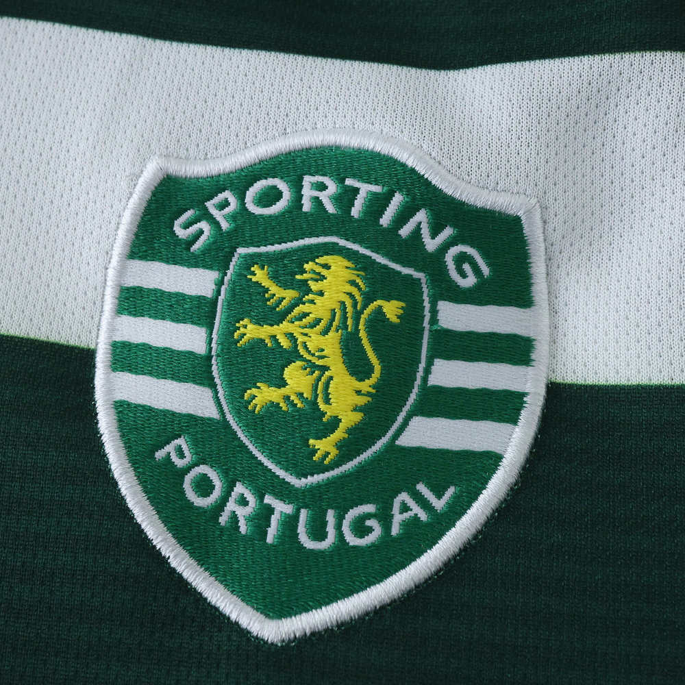 0103 Sporting CP home retro Kids kit