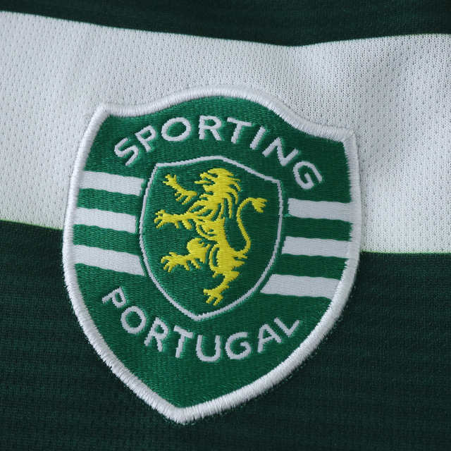 0103 Sporting CP home retro Kids kit
