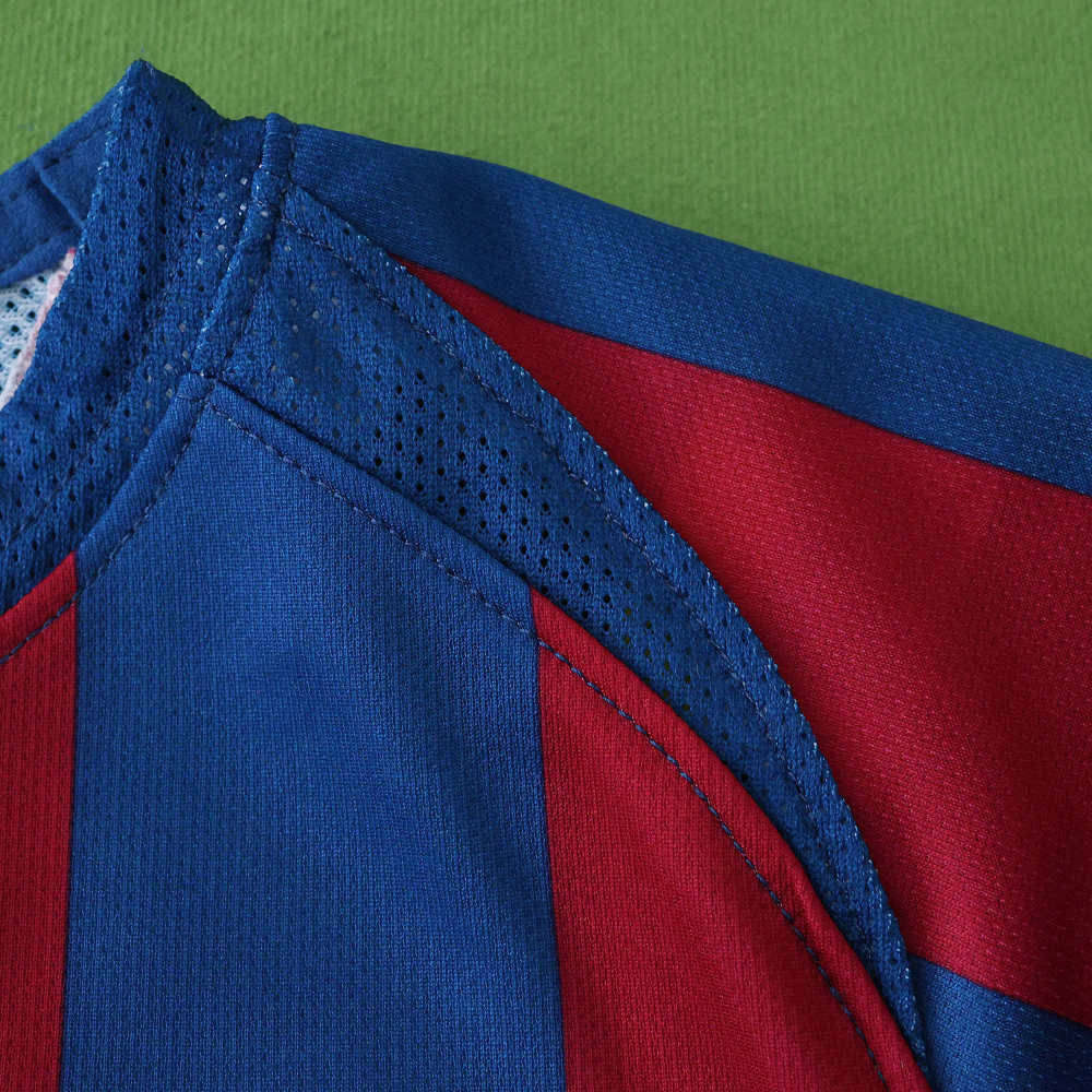 1011 FC Barcelona / Barça away retro Kids kit