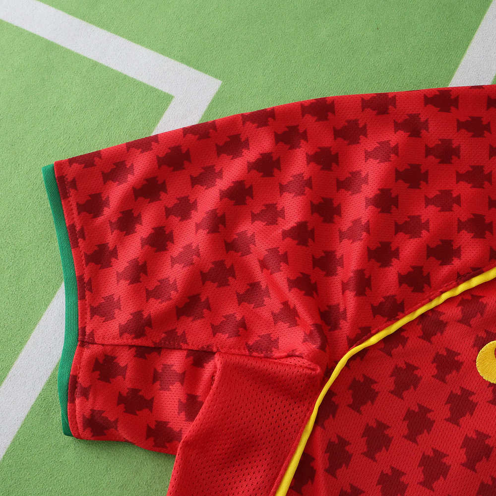 2004 Portugal home retro Kids kit