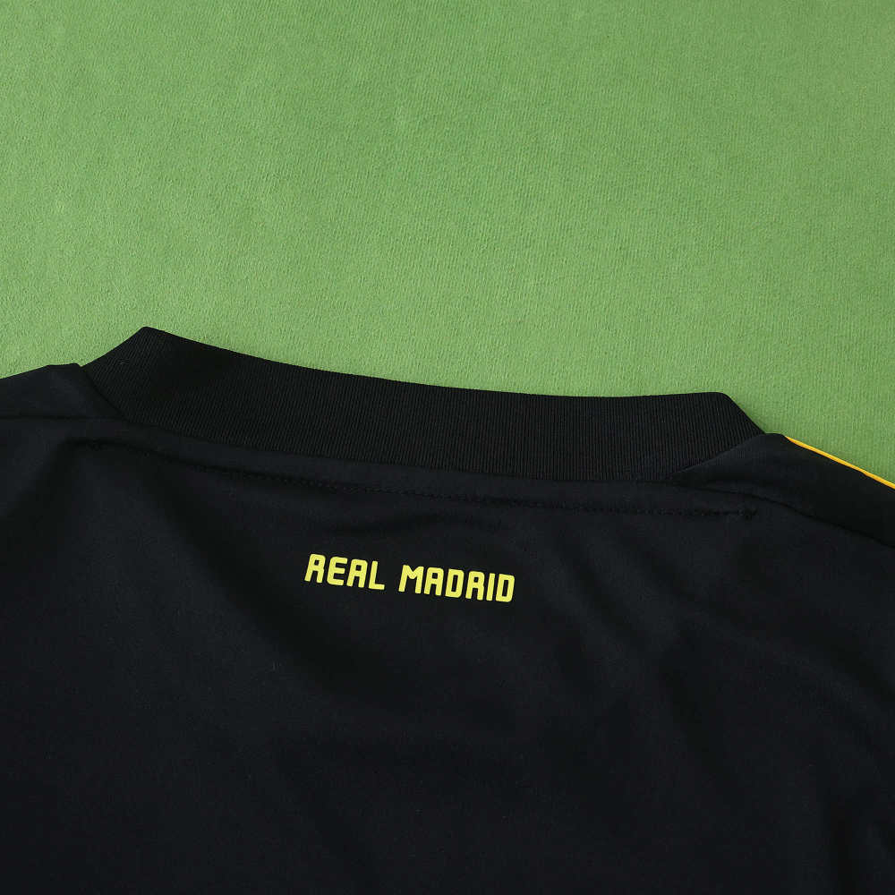 1112 Real Madrid CF goalkeeper retro Kids kit