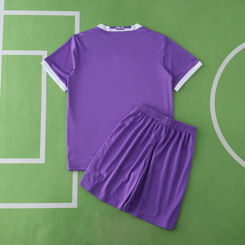 1617 Real Madrid CF away retro Kids kit