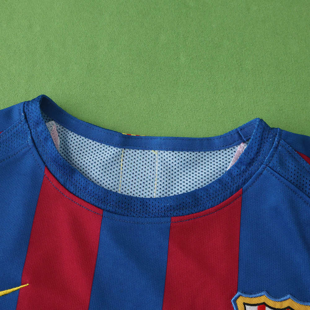 1011 FC Barcelona / Barça away retro Kids kit