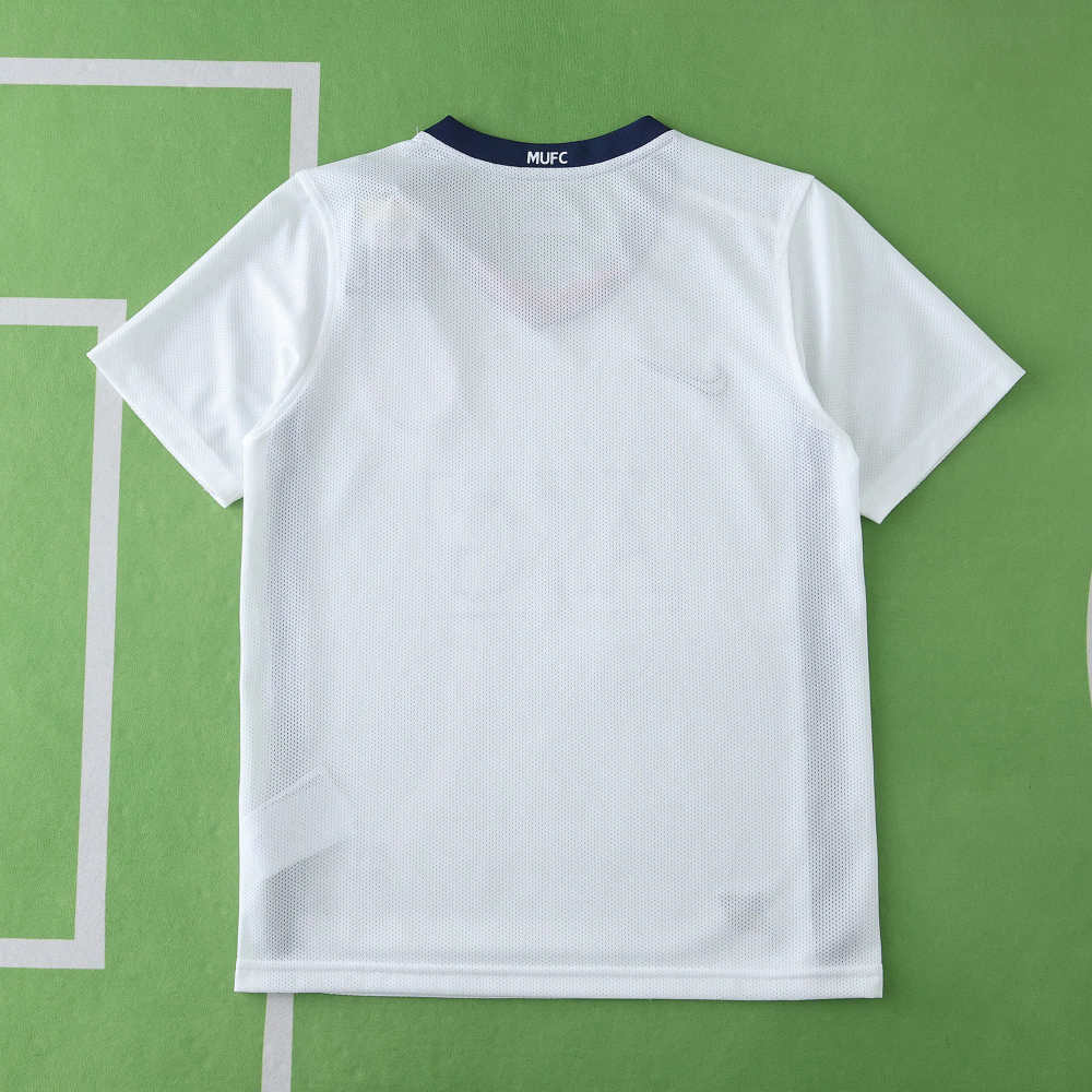 0809 Manchester United F.C. away retro Kids kit