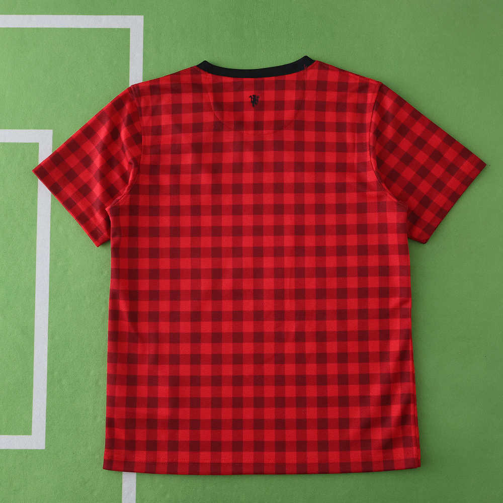 1213 Manchester United F.C. home retro Kids kit