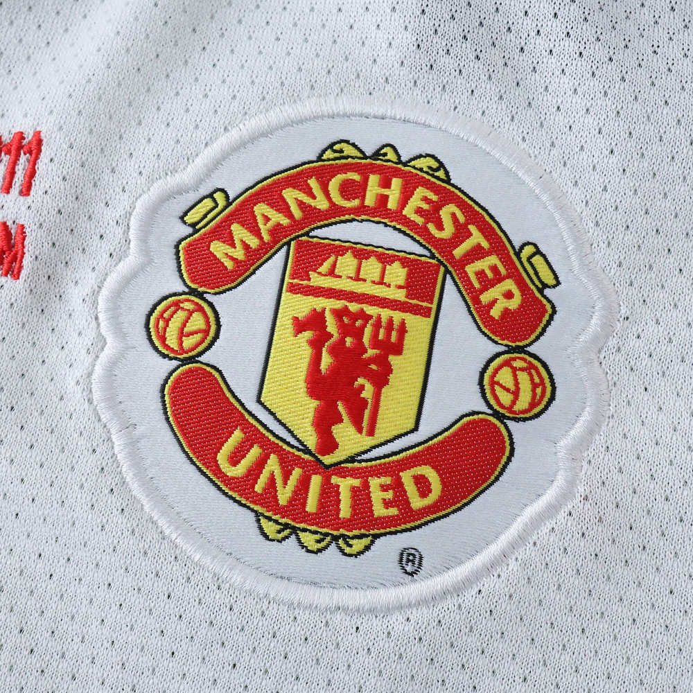 1112 Manchester United F.C. away retro Kids kit