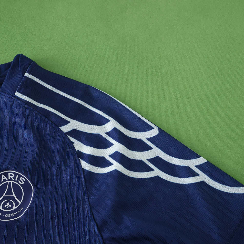 2425 season Paris Saint-Germain F.C. fourth Player version