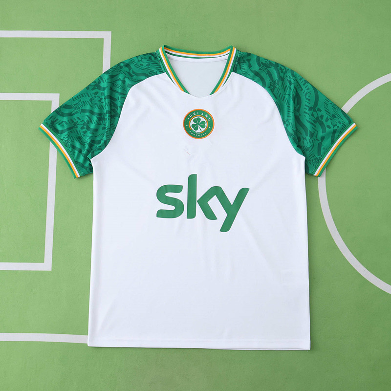 2526 season Ireland away Fan version