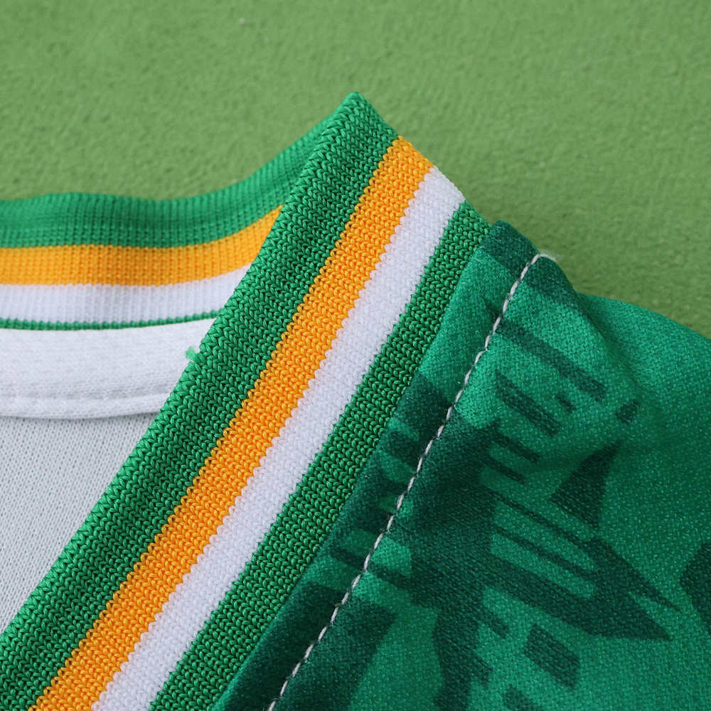 2526 season Ireland away Fan version