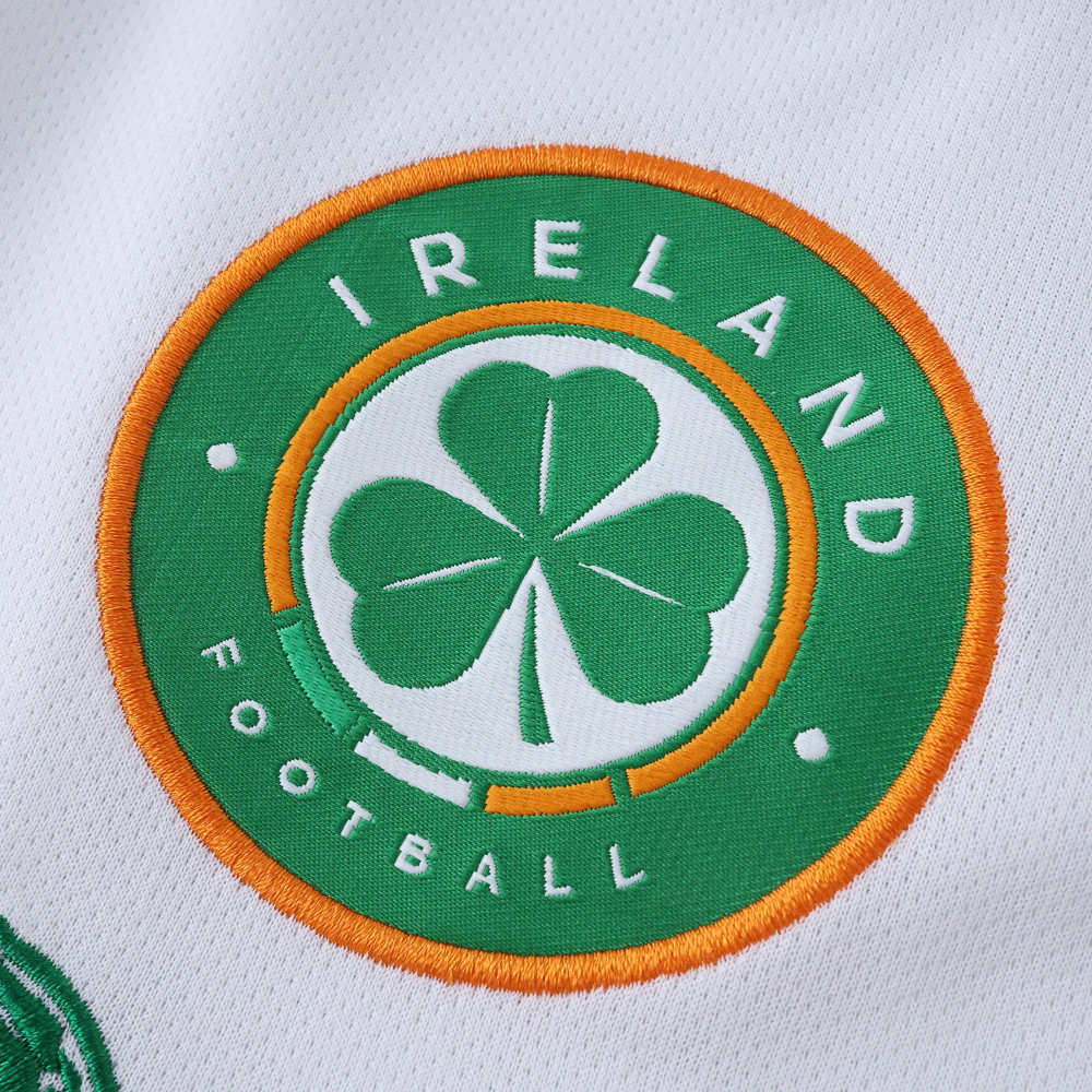 2526 season Ireland away Fan version