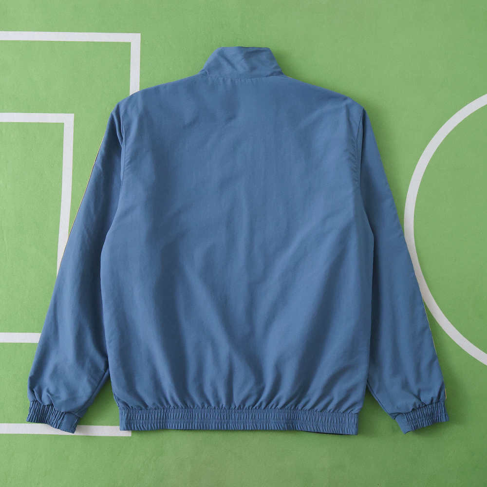 2425 Manchester United F.C. Wear on both sides windbreaker
