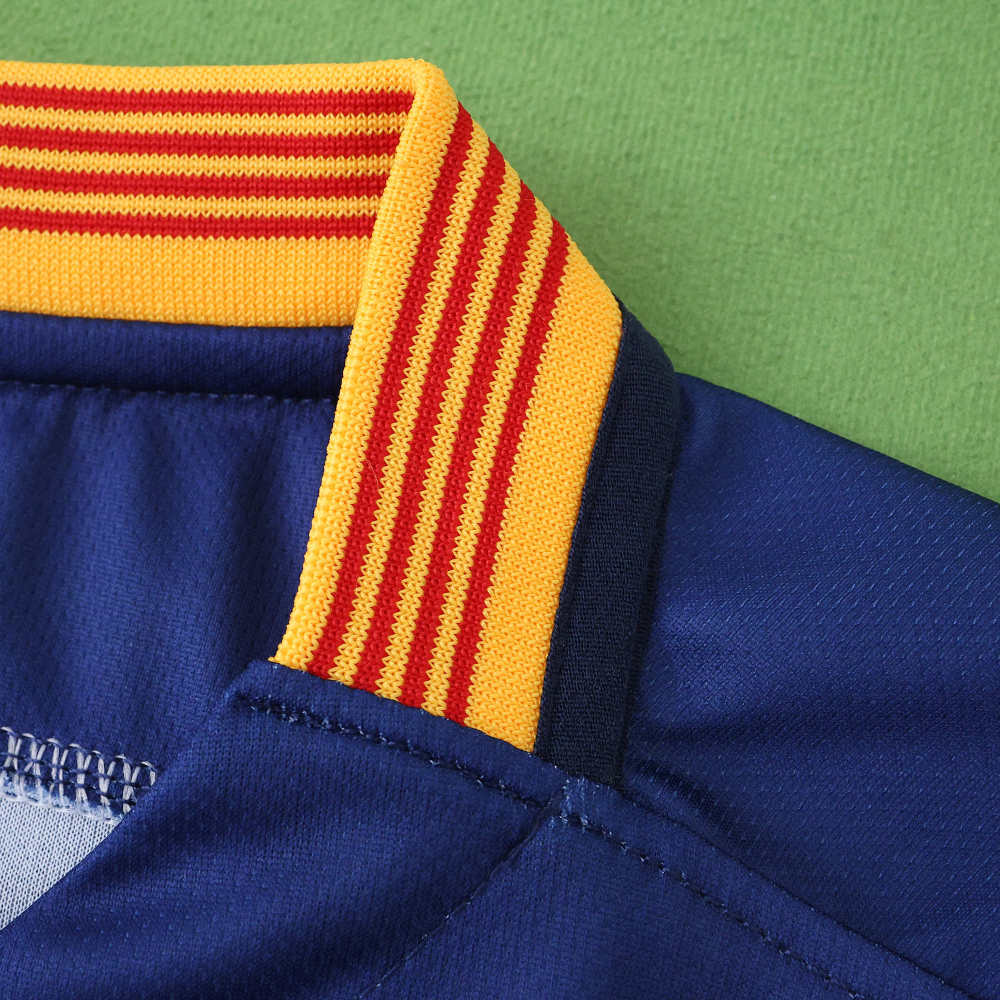 1516 season FC Barcelona / Barça home Kids kit