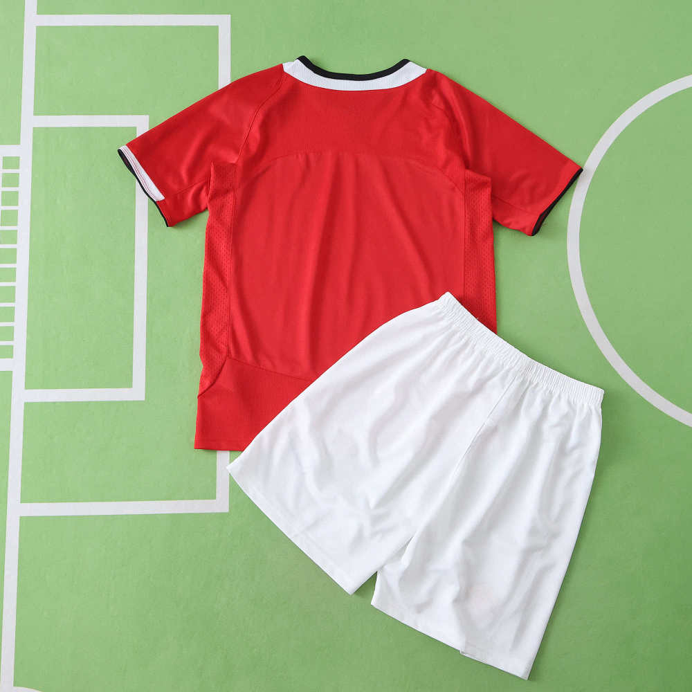 0506 season Manchester United F.C. home Kids kit
