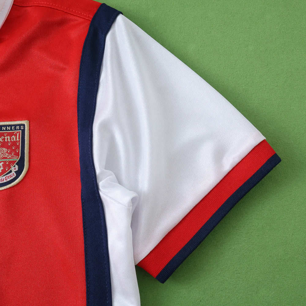 1998 season Arsenal F.C. home Kids kit