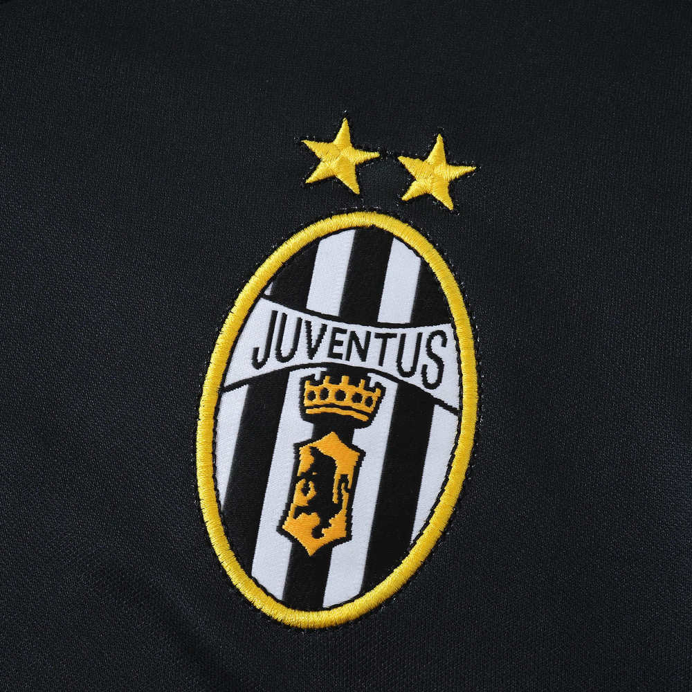 0102 season Juventus F.C. away retro Fan version
