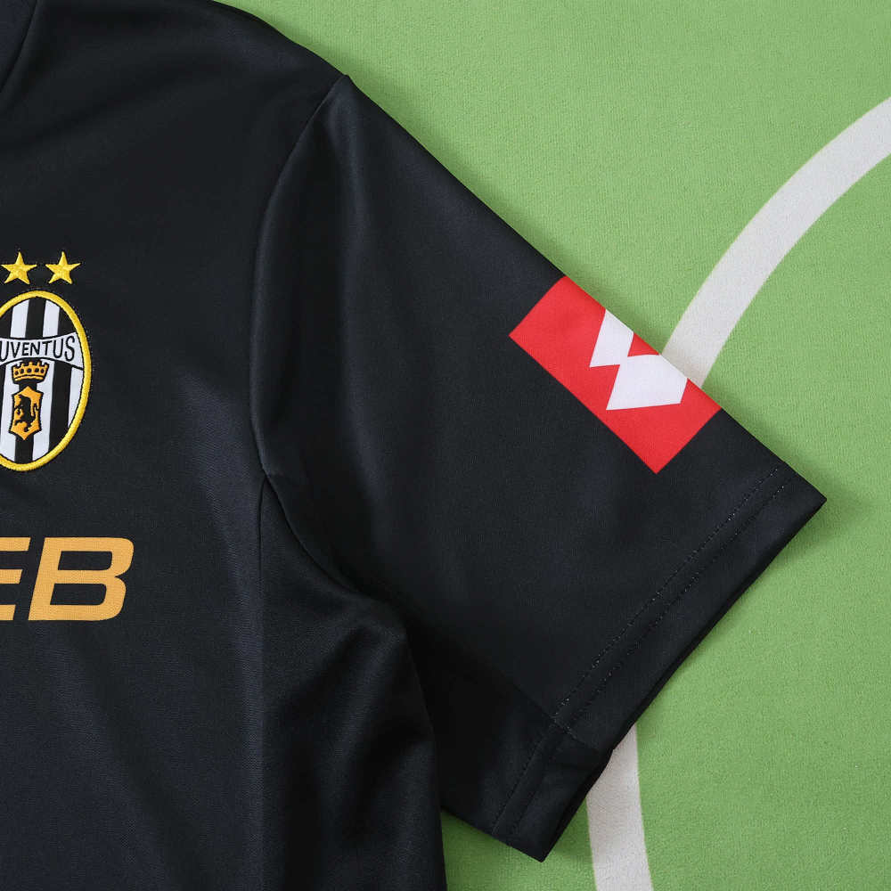 0102 season Juventus F.C. away retro Fan version